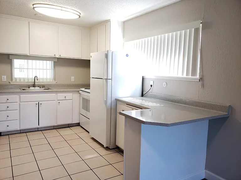 1501 Detroit Ave — Photo 11