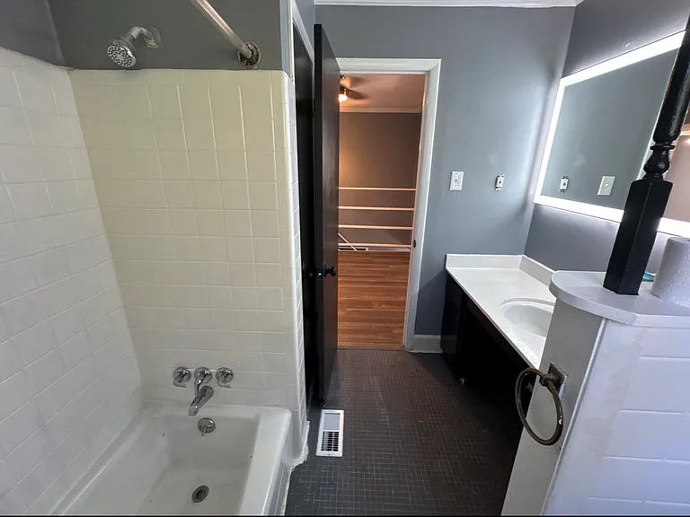 3110 Doner Cir NW — Photo 8