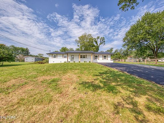 2nd image of 2707 Harris Rd
