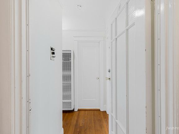 2nd image of 1346 16th Ave #10
