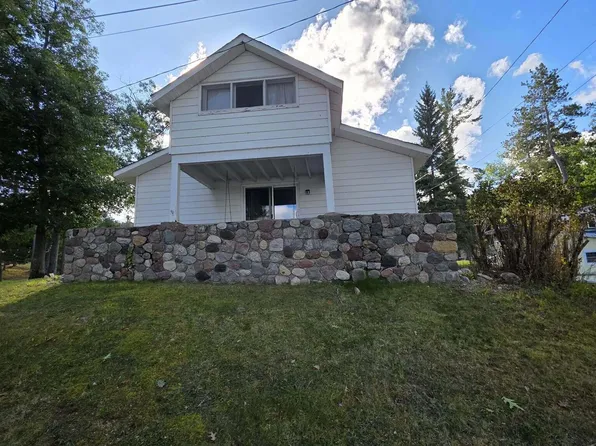 413 W Main St, Spruce, MI 48762