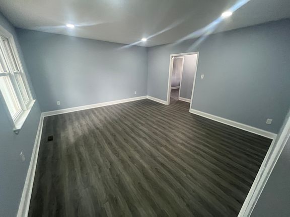 5th image of 231 Adams St #A1