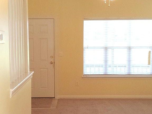 5th image of 7901 Shadow Oak Dr