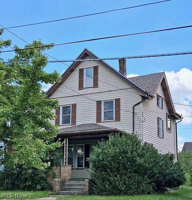 1st image of 304 Columbus Ave NW