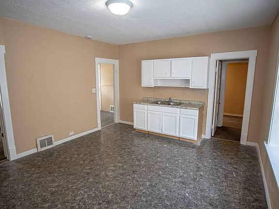2nd image of 6913 Clement Ave