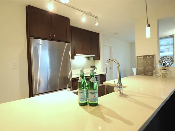 888 Homer St #8XX, Vancouver, BC V6B 0H7