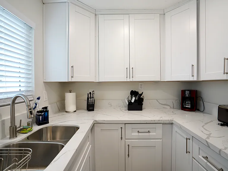 2754 Nye St — Photo 5