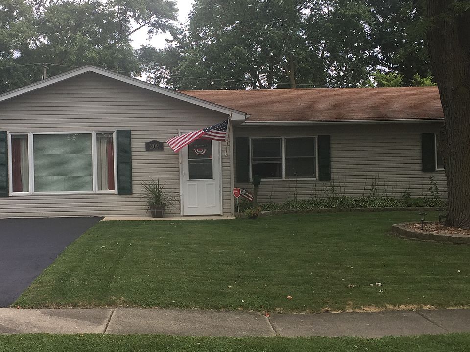 1st image of 209 W Arrowhead St