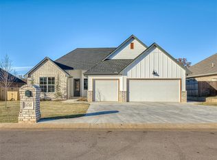14745 Walnut Ln, Choctaw, OK 73020