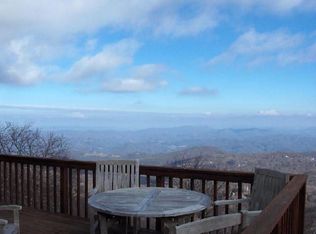 213 Oz Rd, Beech Mountain, NC 28604