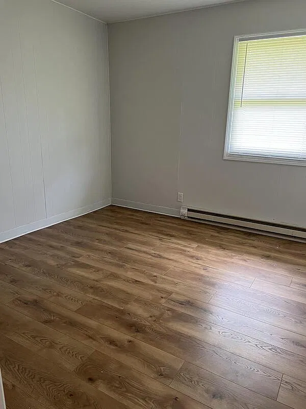 2 bed, 1.0 bath, 841 sqft, $800 — Photo 3