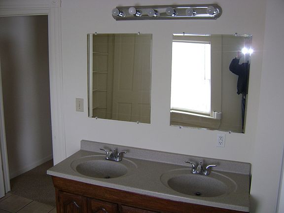 5th image of 5206 Colerain Ave