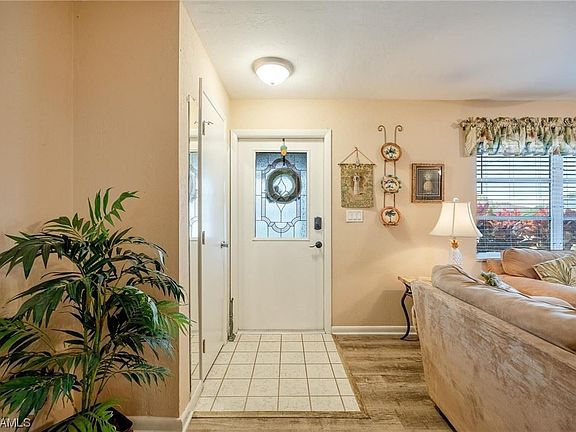 3rd image of 1436 SE 19th St