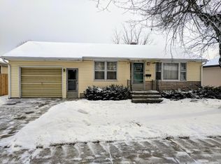 1615 S 25th St, Manitowoc, WI 54220