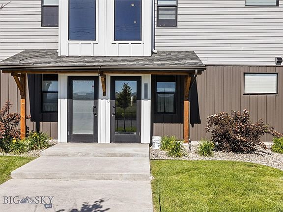 2nd image of 1295 Thomas Dr Unit 202