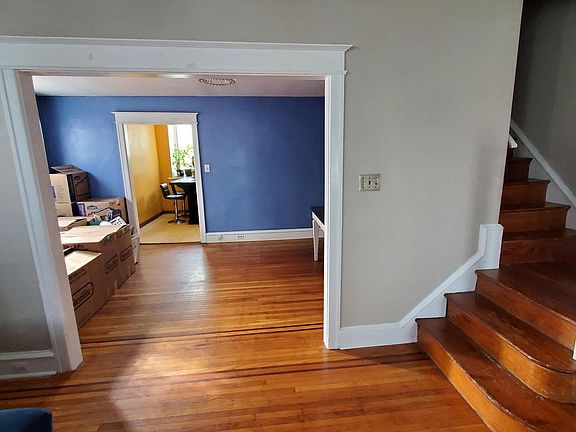 5th image of 920 Bedford Ave