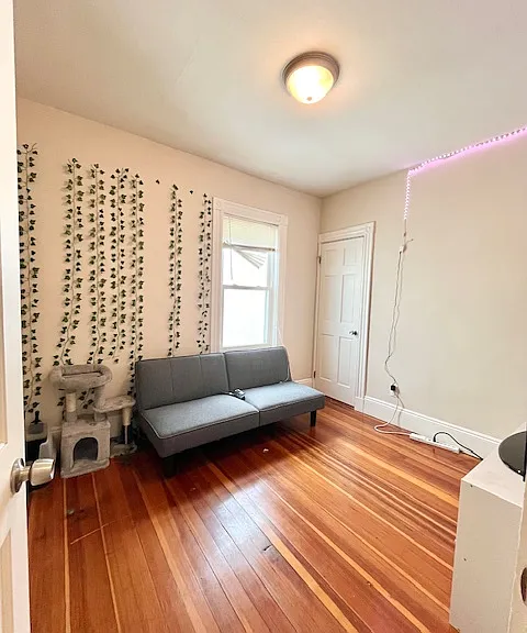 36 Sudan St — Photo 5