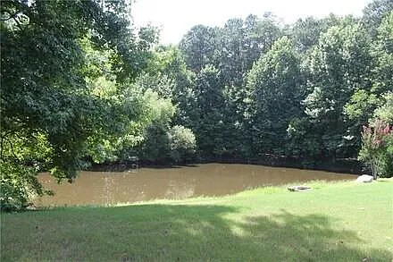 3082 Brockenhurst Dr — Photo 24
