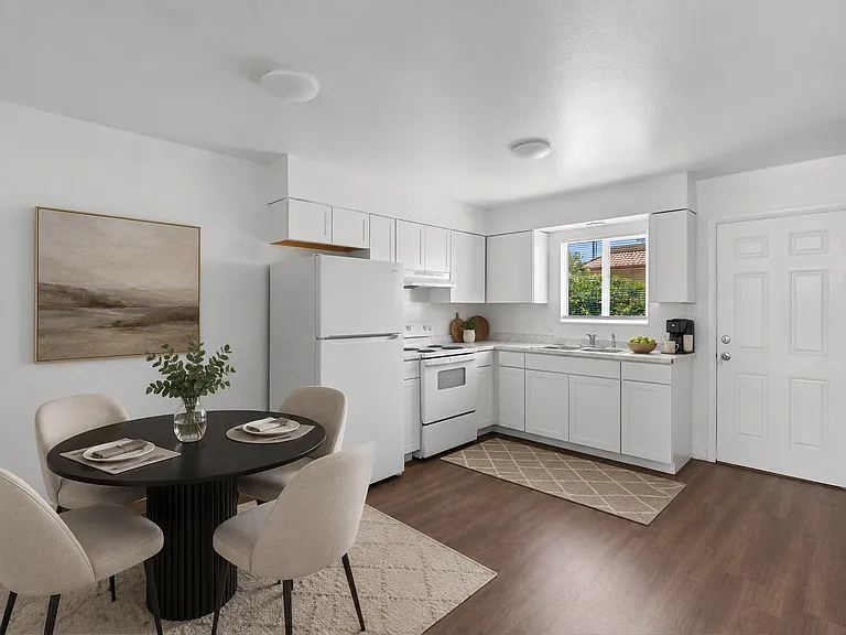3255 Neil Rd #B — Photo 16