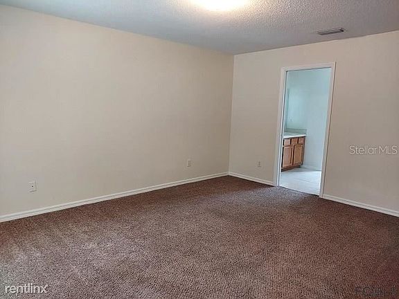 4th image of 30 Butterfield Pl