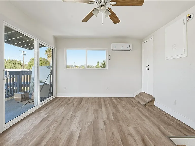 603 Elmwood Dr #2 — Photo 8