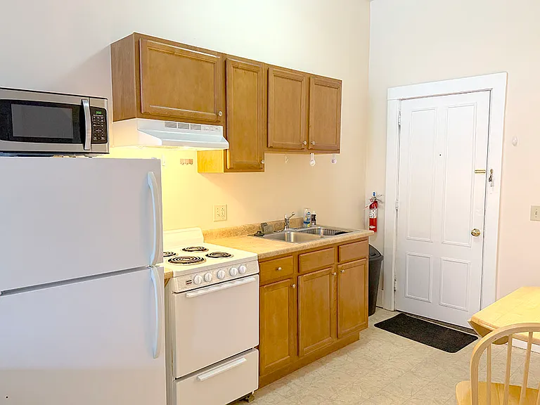 43 Main St #2E — Photo 6