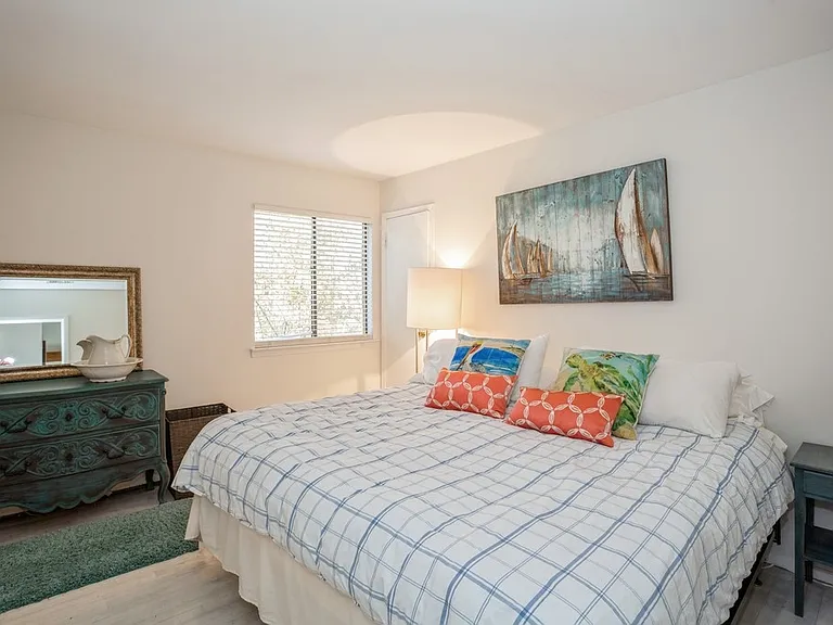 15 Harrison Ave — Photo 17
