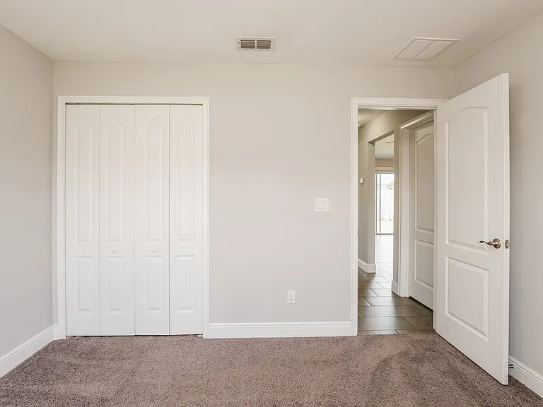 433 Bloomfield Dr — Photo 11