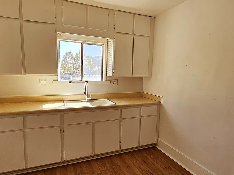 521 N Pomona Ave #6 — Photo 5