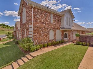 526 Lochngreen Trl, Arlington, TX 76012