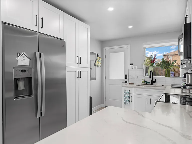 3455 W 21st Ave — Photo 14