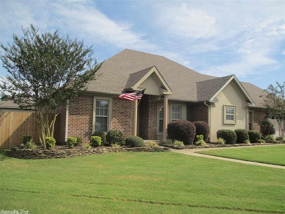 1st image of 10 Palmer Ct