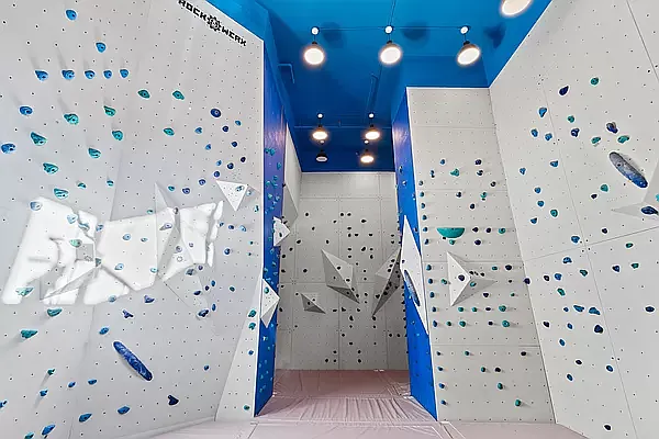 Rented by The KCI Group | media 39