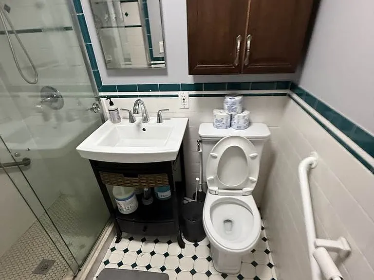 601 Jersey Ave #1 — Photo 14