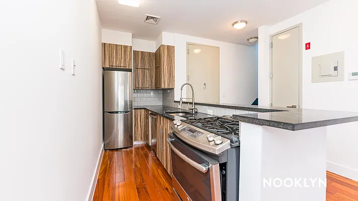 Rented by Nooklyn NYC LLC | media 4