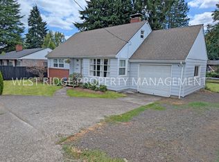 11356 NE Glisan St, Portland, OR 97220