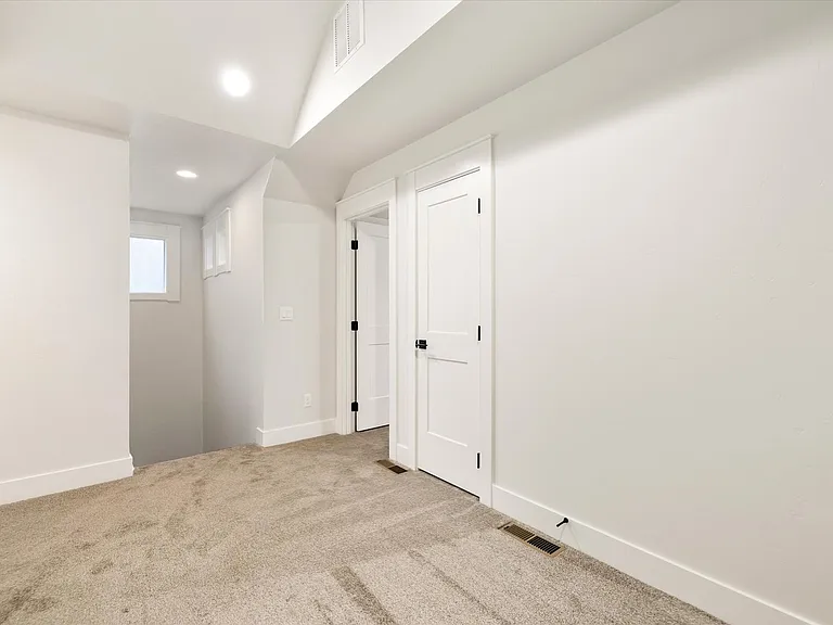 3903 W Spring House Ln — Photo 21