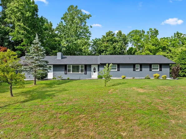 1103 Mayors Dr, Sevierville, TN 37862
