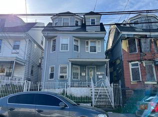 277 S 11th St, Newark, NJ 07103
