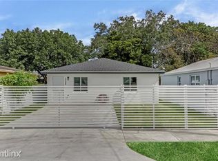 1725 NW 69th St, Miami, FL 33147