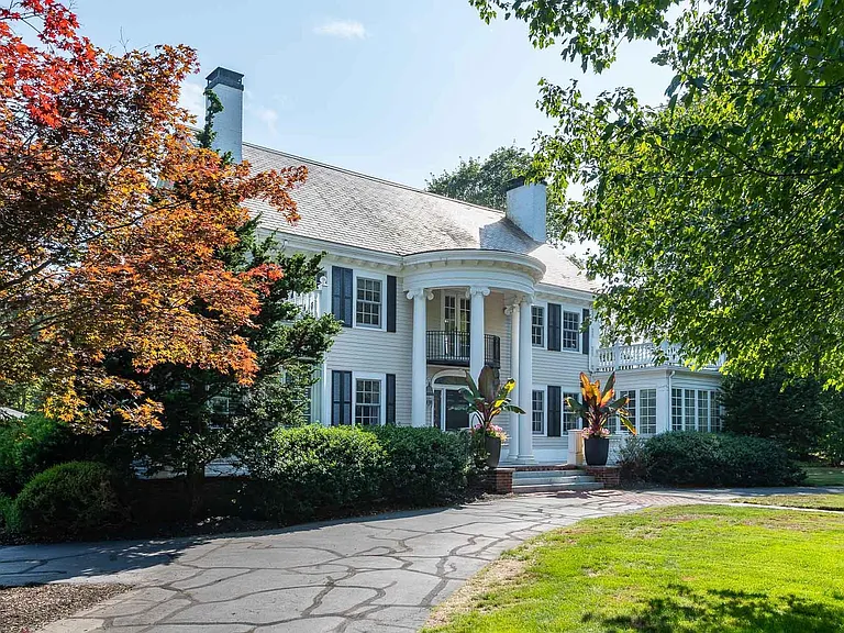 40 Sea Rd — Photo 2