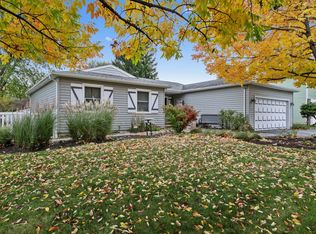 4095 N New Britton Dr, Hoffman Estates, IL 60192