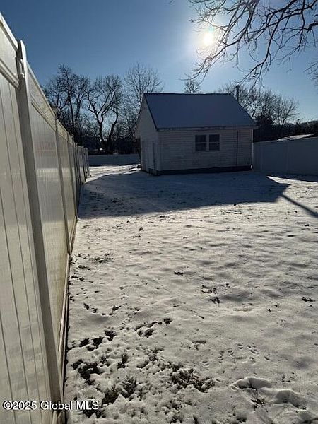 3rd image of 47 Round Lake Avenue