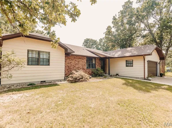 507 E 10th St, Dixon, MO 65459
