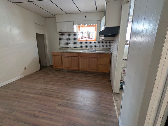 3rd image of 247 N Ogden St