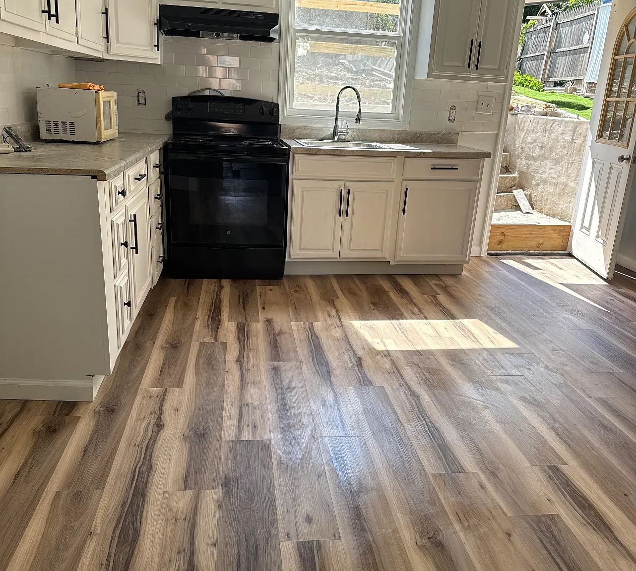 4 bed, 1320 sqft, $1,400 — Photo 3