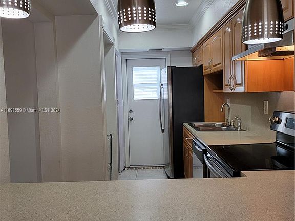 2nd image of 4007 Coral Springs Dr #14