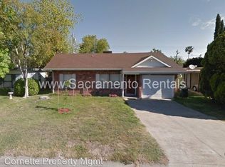 2125 Red Robin Ln, Sacramento, CA 95821