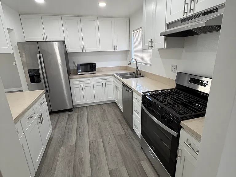 16550 Kalisher St #1 — Photo 2
