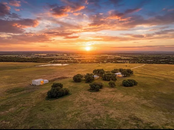 1806 County Road 2425, Iredell, TX 76649